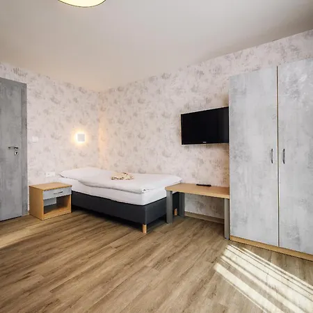 Cementar Πανσιόν